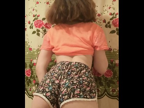 ❤️ Seksual yosh go'dak kamerada uning shortilarini echib tashlamoqda Sifatli jinsiy aloqada bizda ❌❤